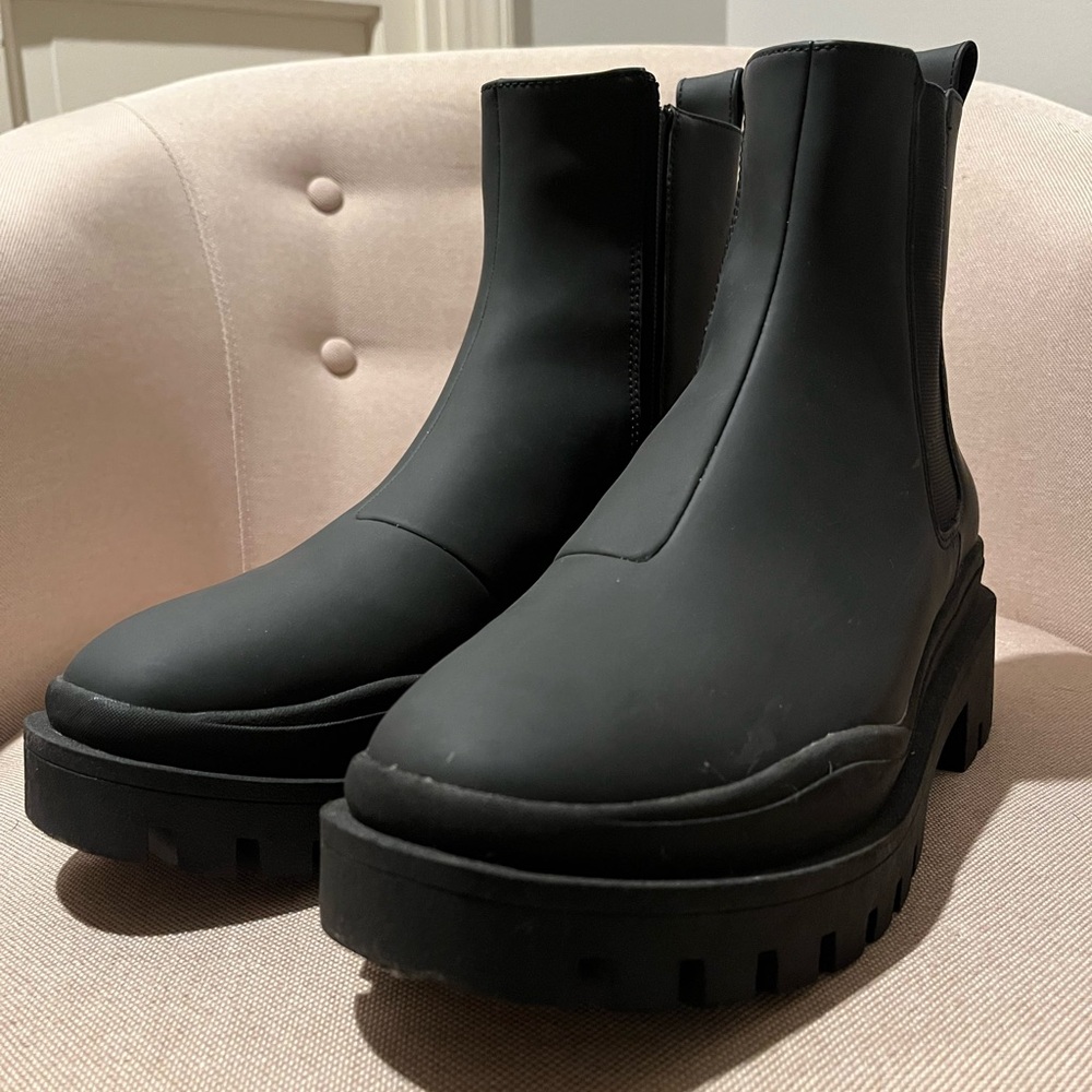 Vionic Black Karsen Booties Boots Size 10
